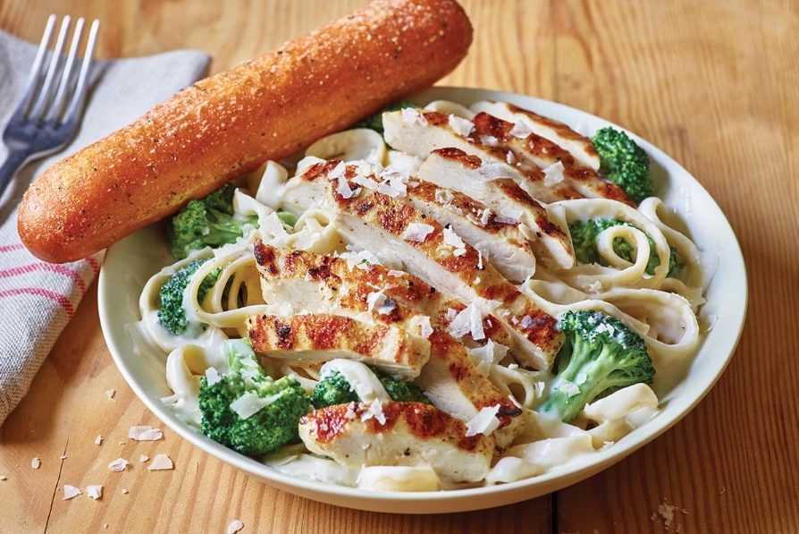 Applebees Menu With Prices and Pictures January 2026 81 Chicken Alfredo